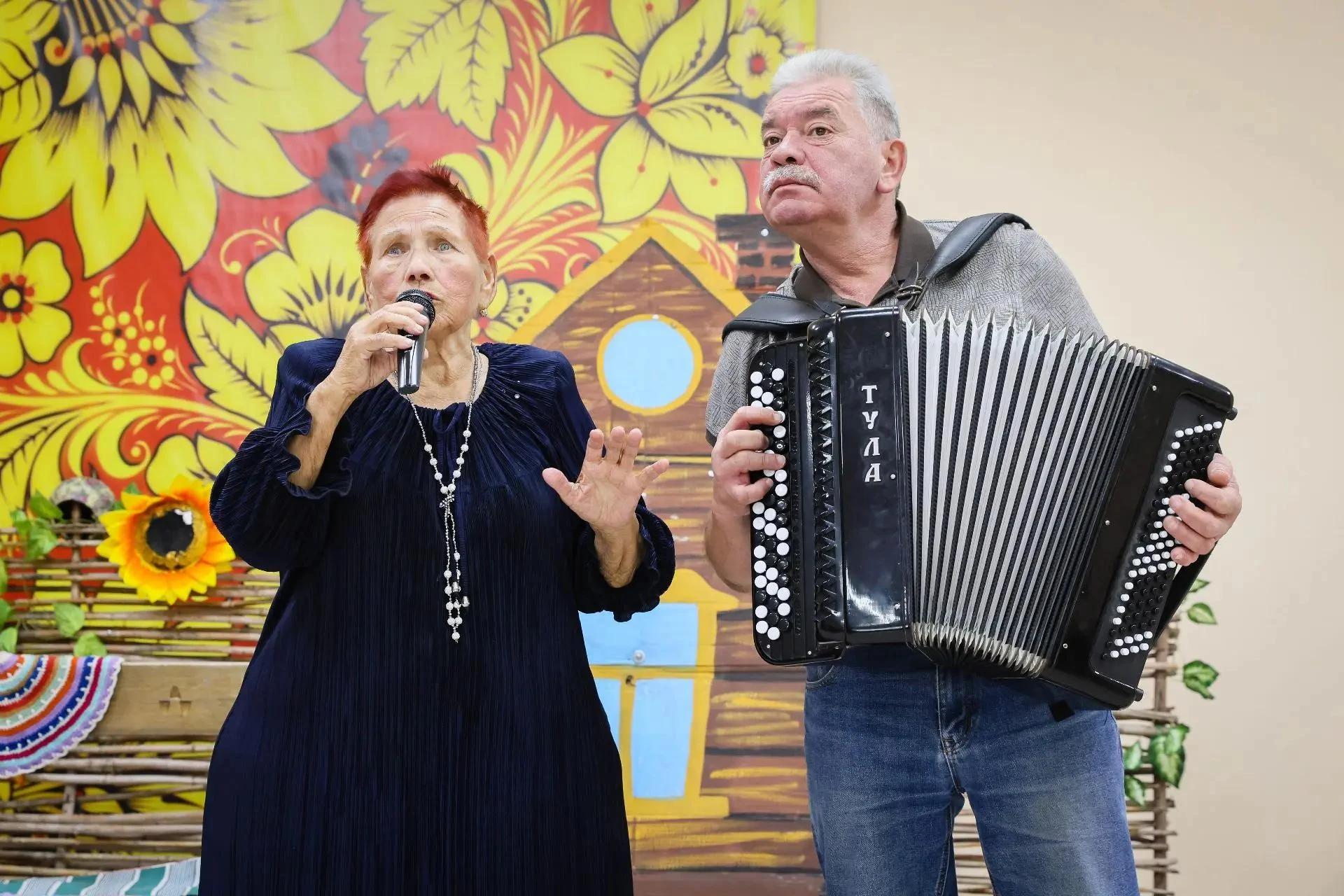 На деревенской завалинке